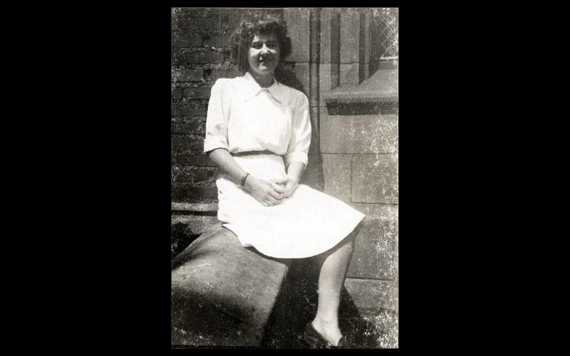 Jean in Philadelphia | Jean in front of her apartment at 2317 Delancey Place in Philadelphia, PA. (Courtesy of Jean JENNINGS Bartik Computing Museum)